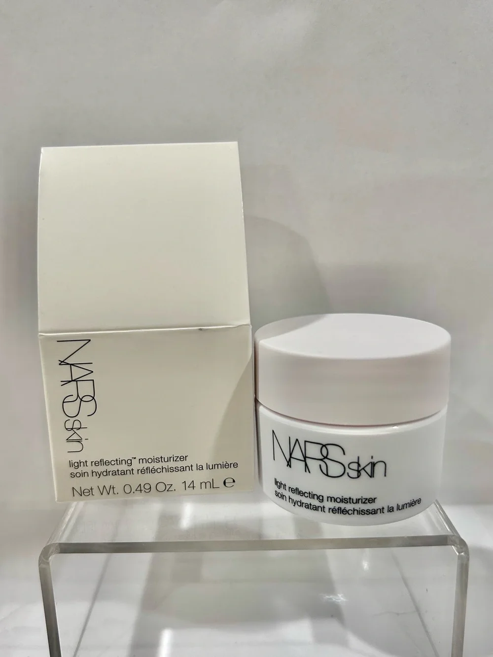NARS Skin Light Reflecting Moisturizer